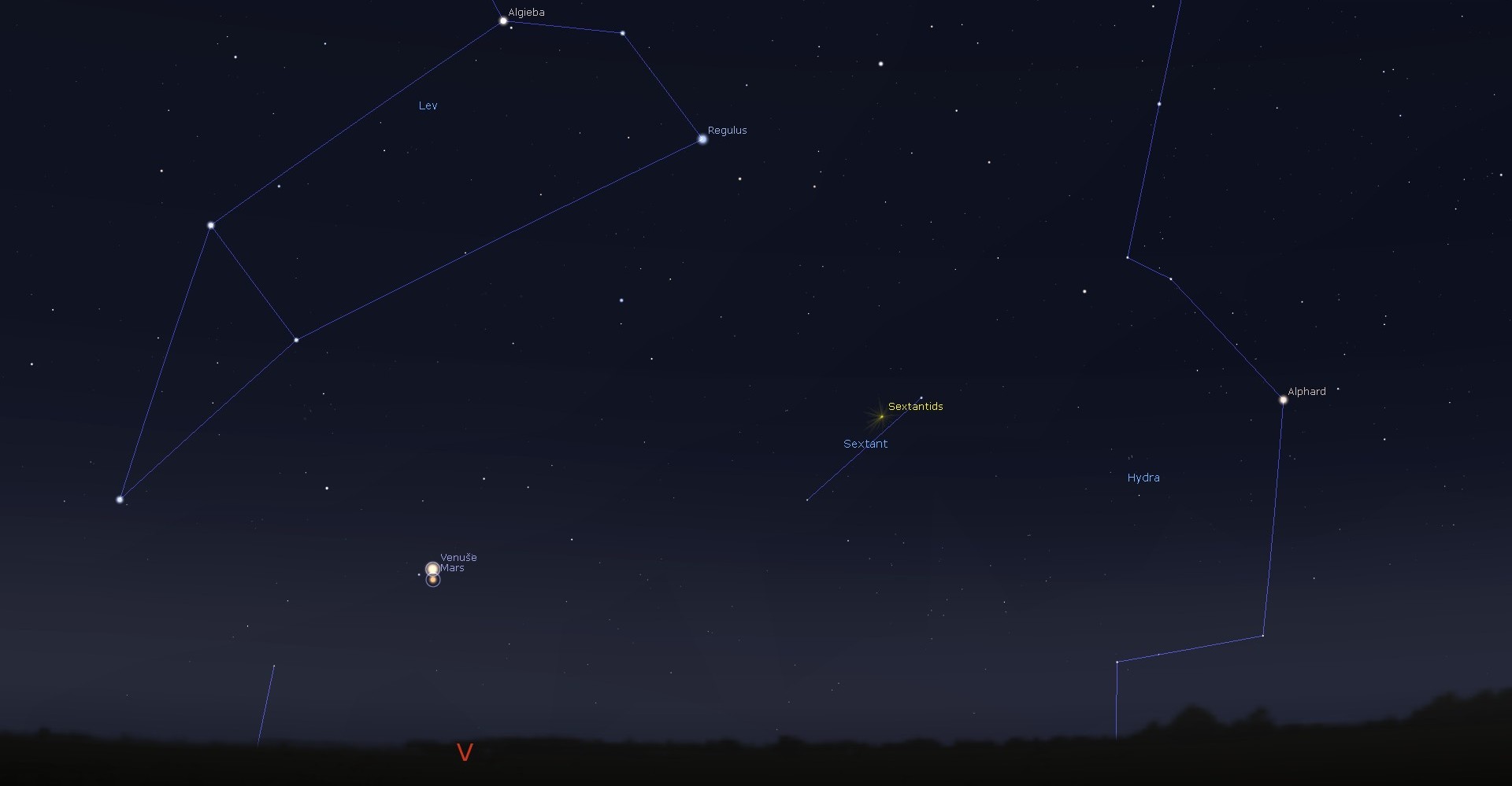 Noční obloha v říjnu Maximum meteorického roje Orionid a jasná kometa