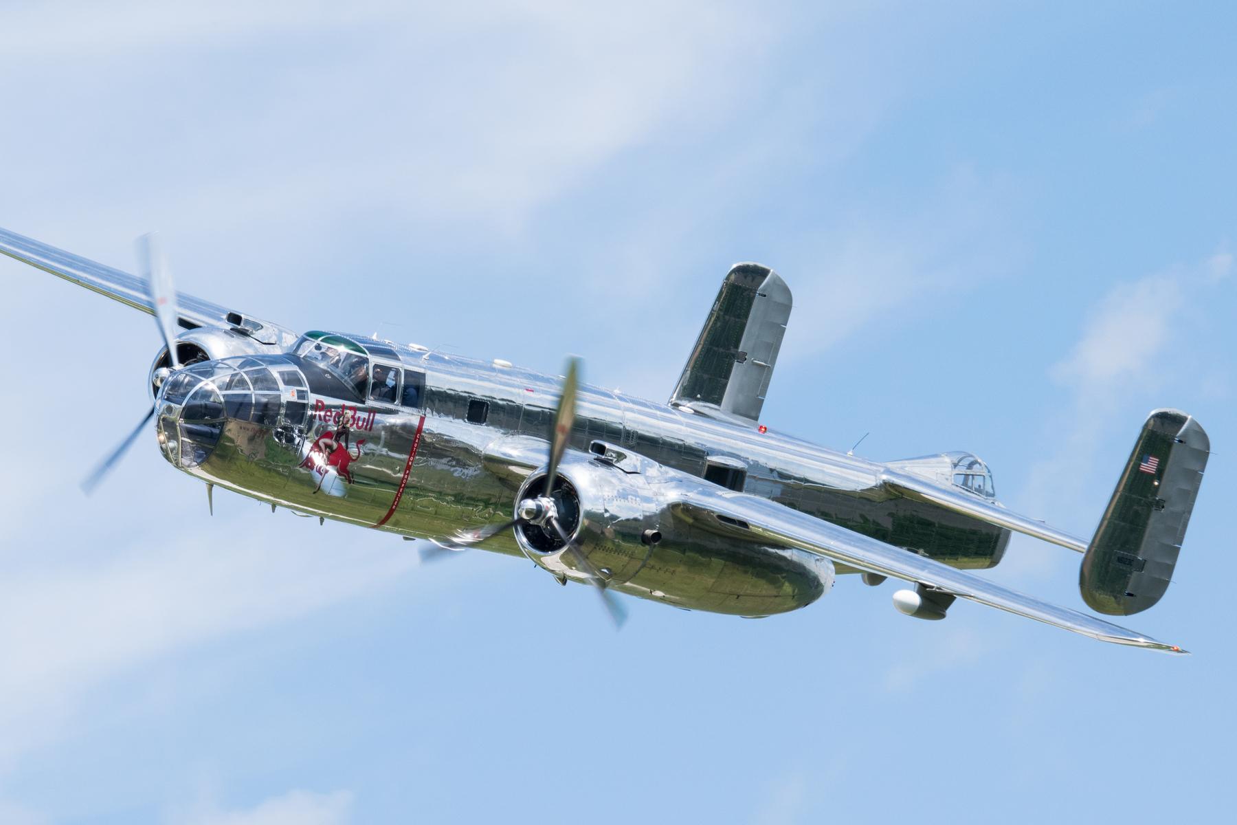 Bombardér North American B-25 Mitchell (2): Tažný Kůň Amerického ...